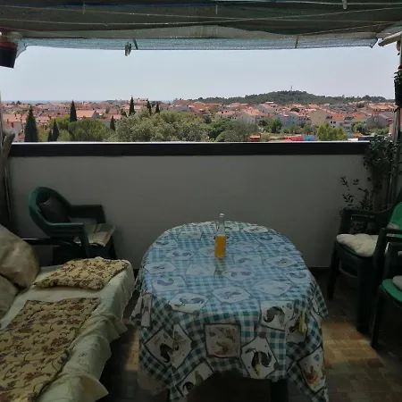 Apartament Lea *