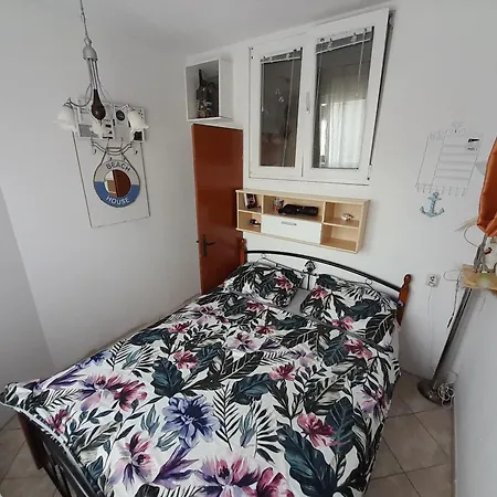 Apartament Lea *