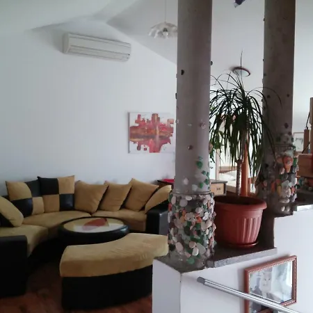 Apartament Lea *