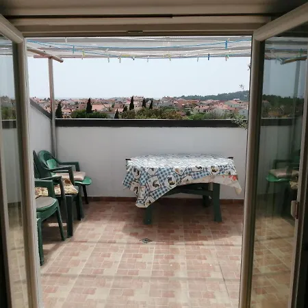 Apartament Lea *