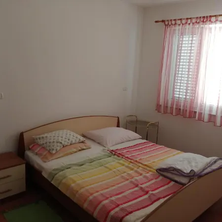 Apartment Lea *