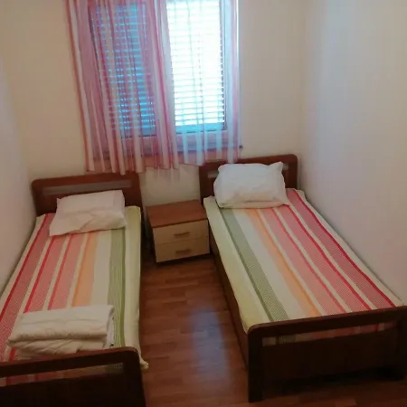 Apartment Lea